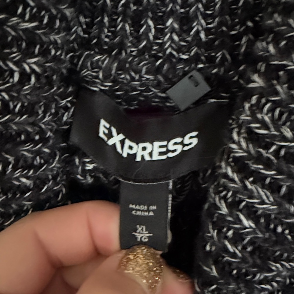 Express sweater - Picture 3 of 4